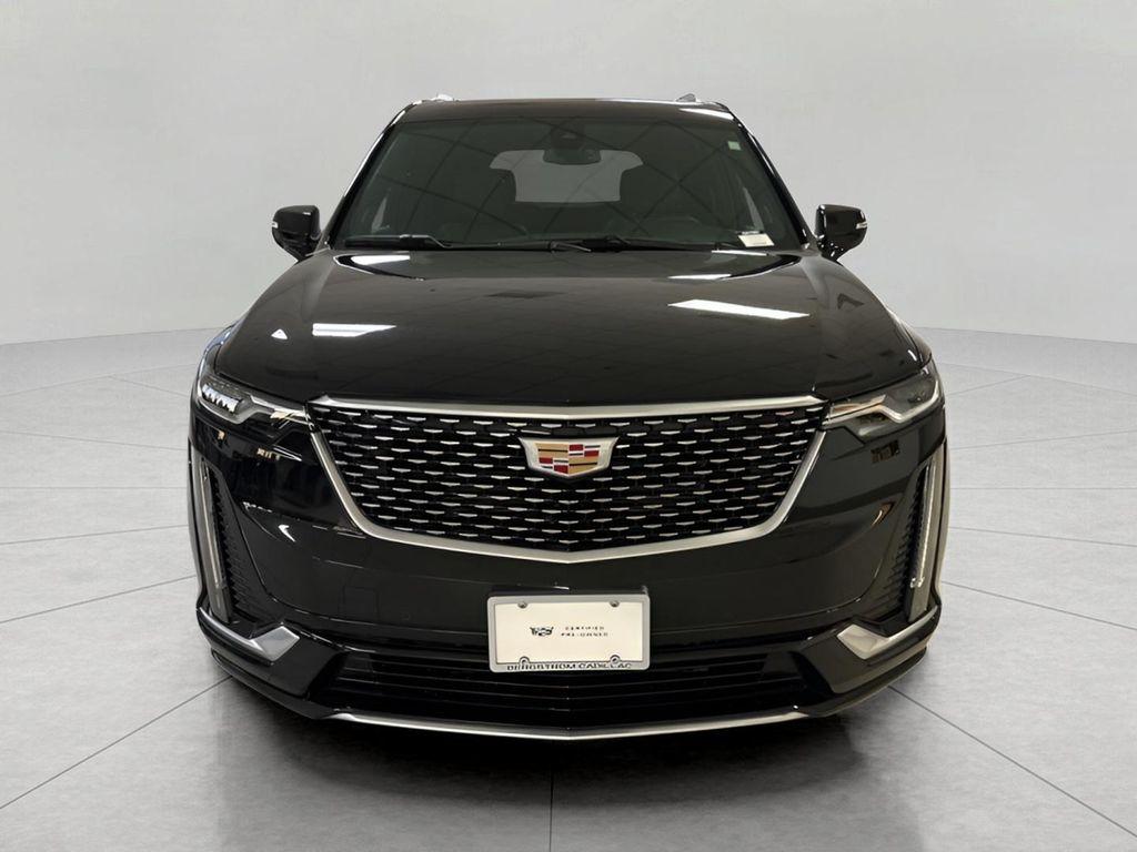 used 2025 Cadillac XT6 car, priced at $42,467