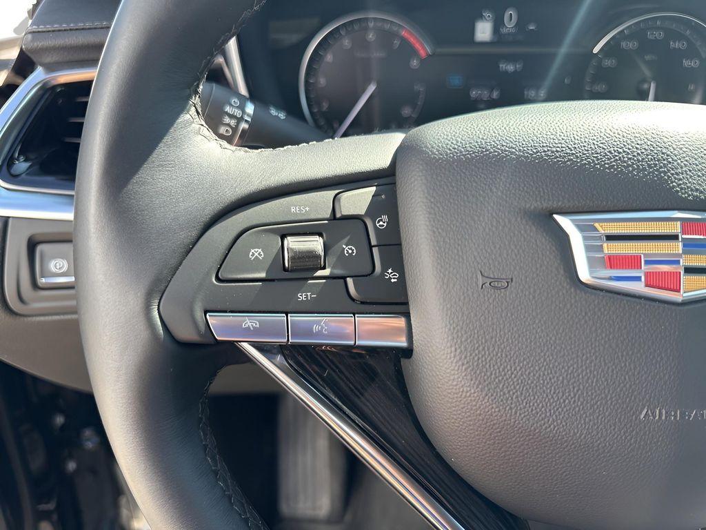 used 2025 Cadillac XT6 car, priced at $42,467