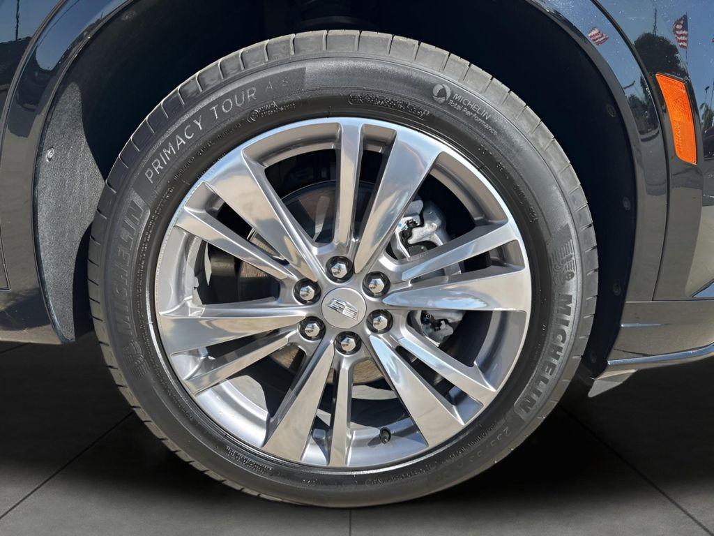 used 2025 Cadillac XT6 car, priced at $42,467