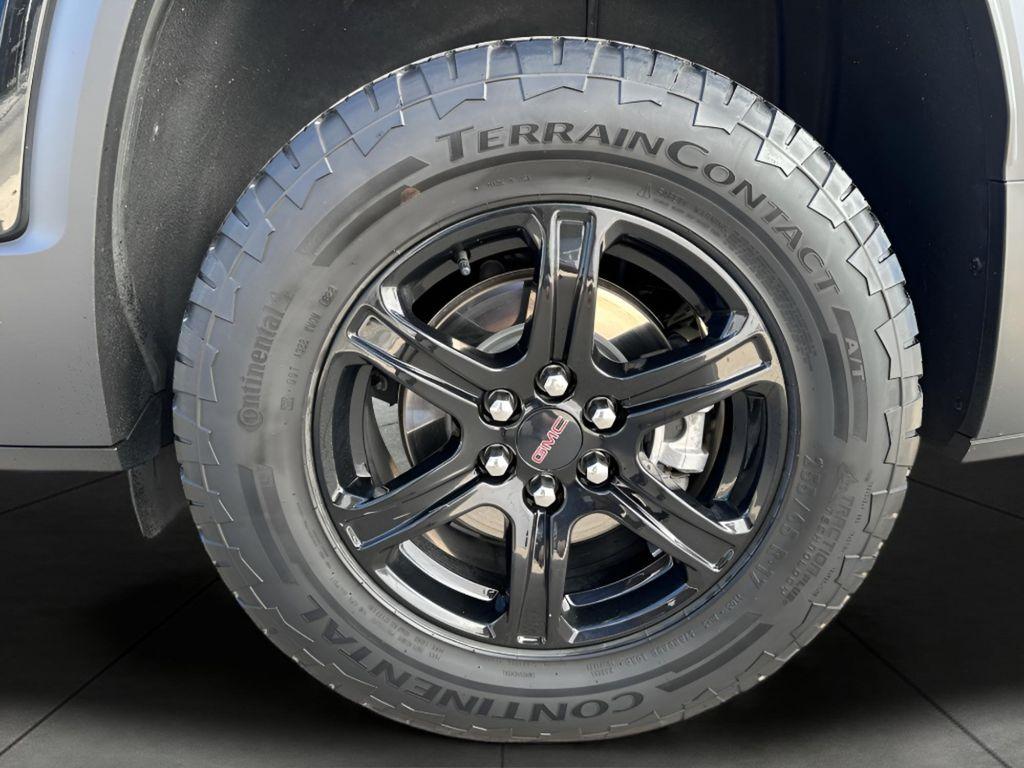 used 2022 GMC Acadia car, priced at $26,921