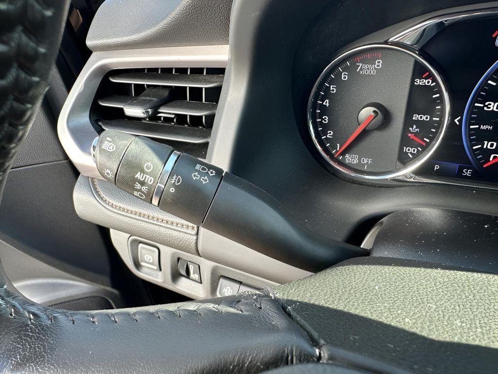 used 2022 GMC Acadia car, priced at $26,921