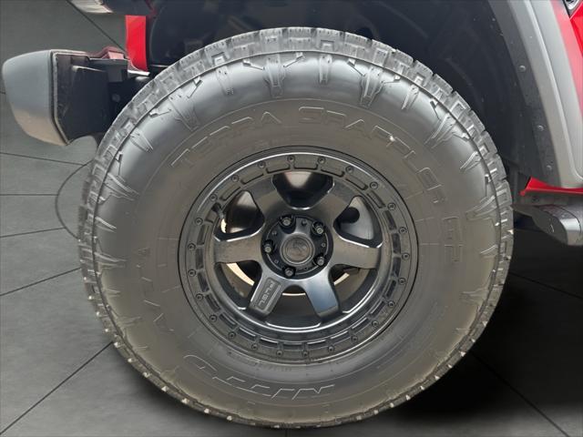 used 2020 Jeep Wrangler Unlimited car, priced at $28,392