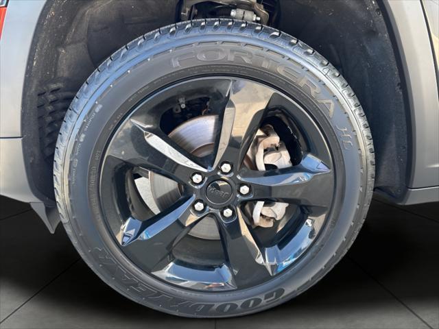 used 2021 Jeep Grand Cherokee L car, priced at $28,984