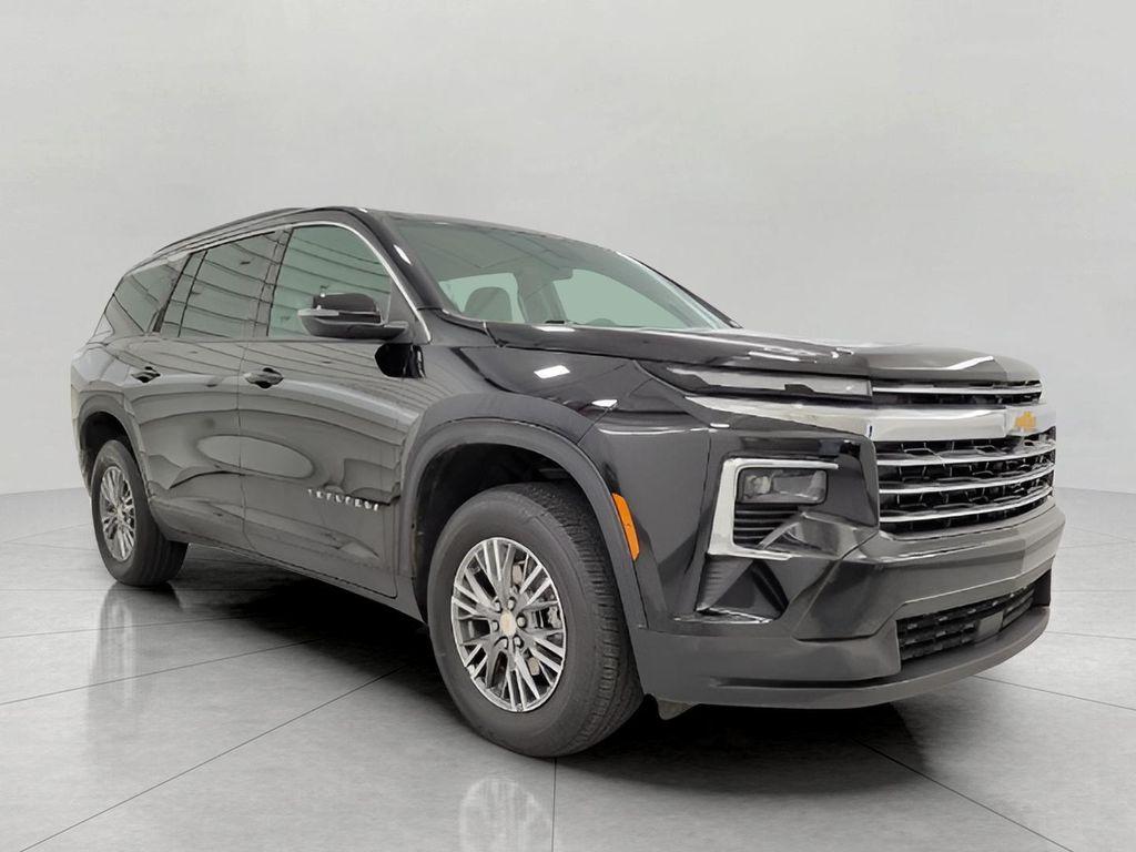 used 2025 Chevrolet Traverse car, priced at $37,948