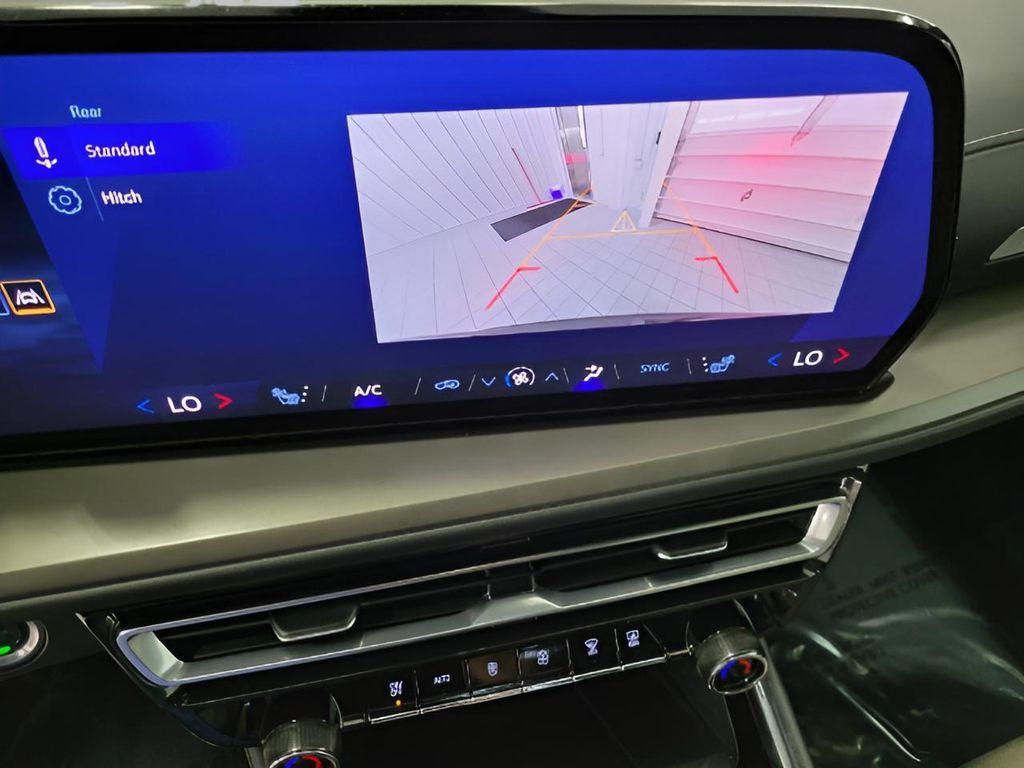 used 2025 Chevrolet Traverse car, priced at $37,948