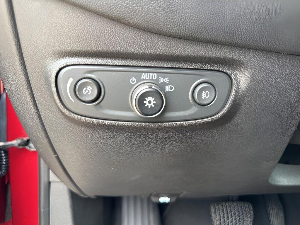 used 2021 Chevrolet Equinox car, priced at $19,993