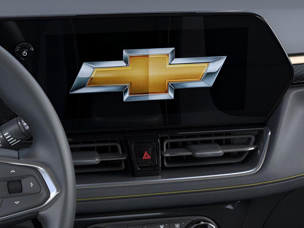 new 2025 Chevrolet TrailBlazer car, priced at $28,120