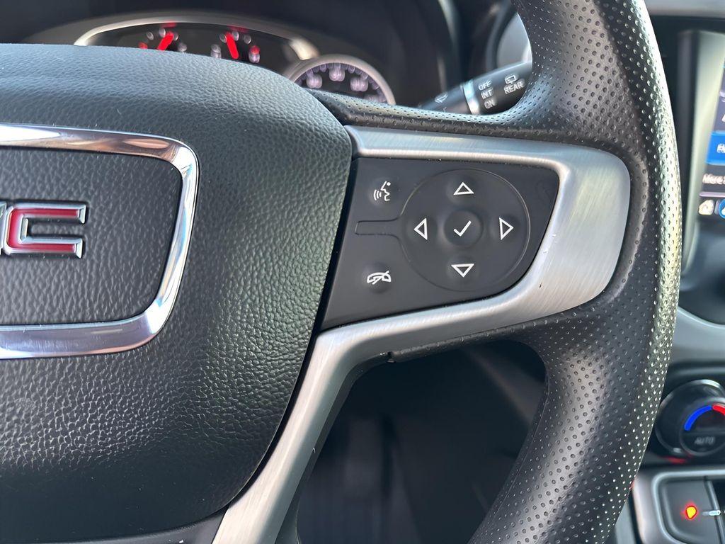 used 2023 GMC Acadia car, priced at $29,395