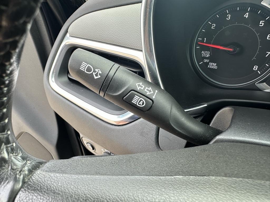 used 2021 Chevrolet Equinox car, priced at $20,562
