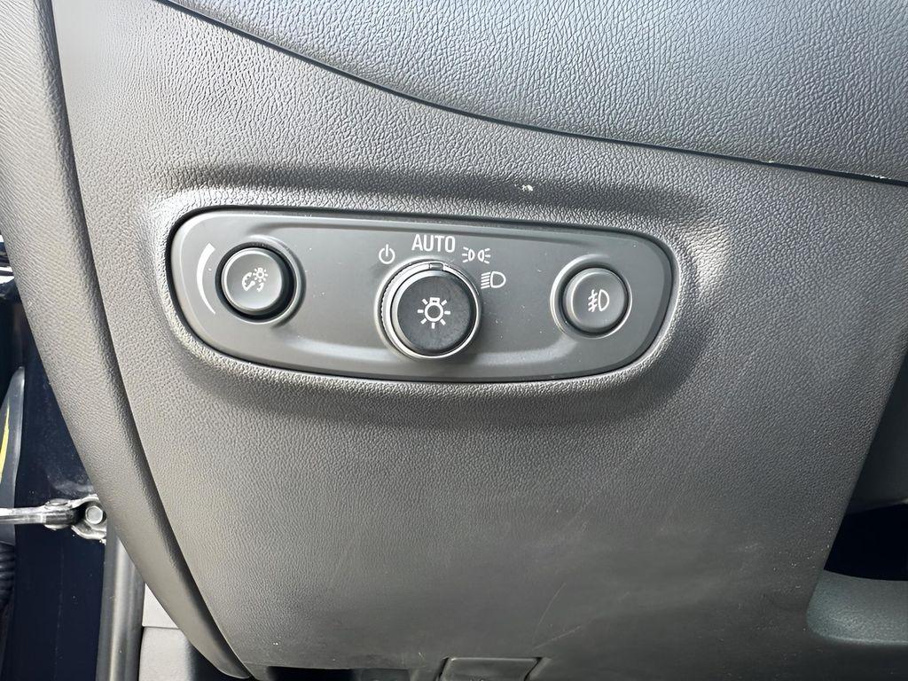 used 2021 Chevrolet Equinox car, priced at $20,562