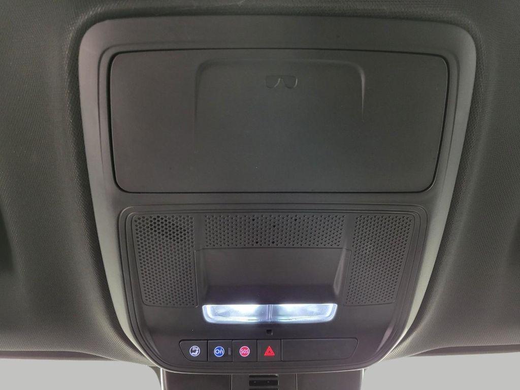 used 2025 Chevrolet Traverse car, priced at $38,622