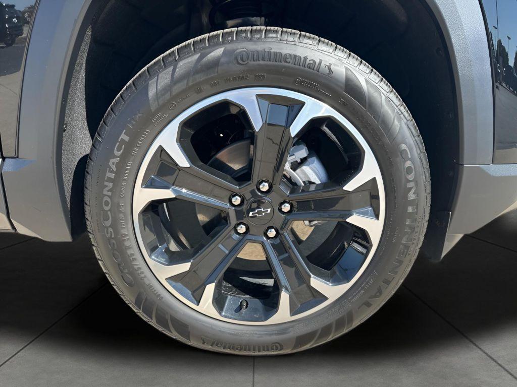 used 2025 Chevrolet Equinox car, priced at $31,373