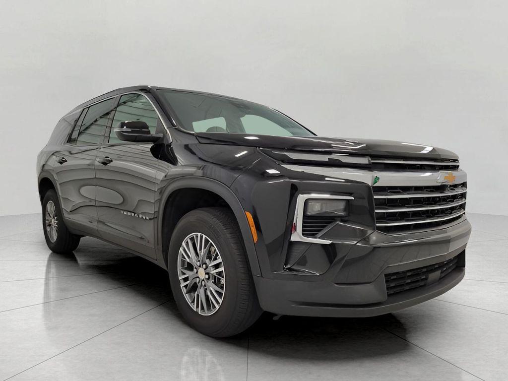 used 2025 Chevrolet Traverse car, priced at $38,549