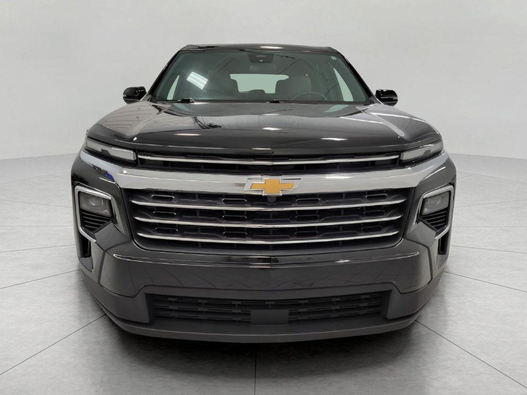 used 2025 Chevrolet Traverse car, priced at $38,549