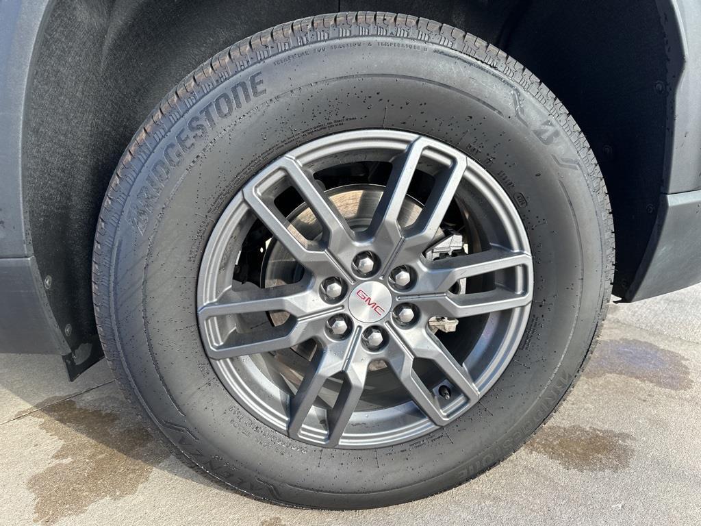 used 2025 GMC Acadia car, priced at $36,572