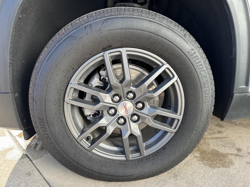 used 2025 GMC Acadia car, priced at $36,572