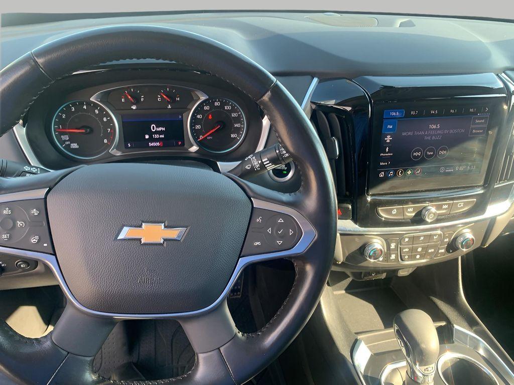 used 2021 Chevrolet Traverse car, priced at $27,250