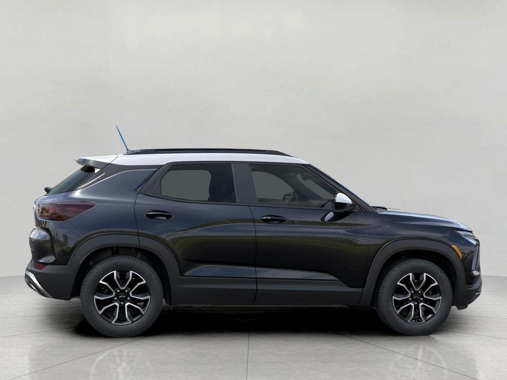 new 2025 Chevrolet TrailBlazer car, priced at $32,025