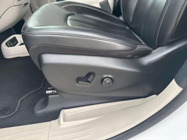 used 2023 Chrysler Pacifica car, priced at $24,992