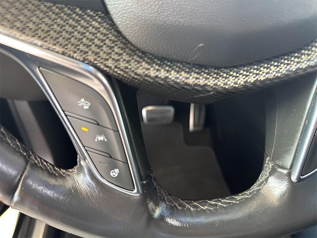 used 2021 Cadillac XT5 car, priced at $32,392
