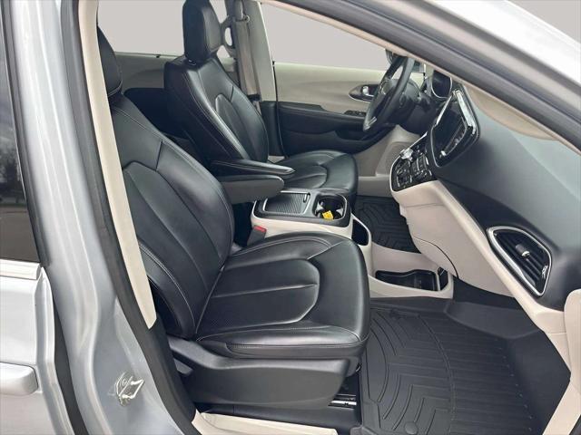 used 2023 Chrysler Pacifica car, priced at $23,772