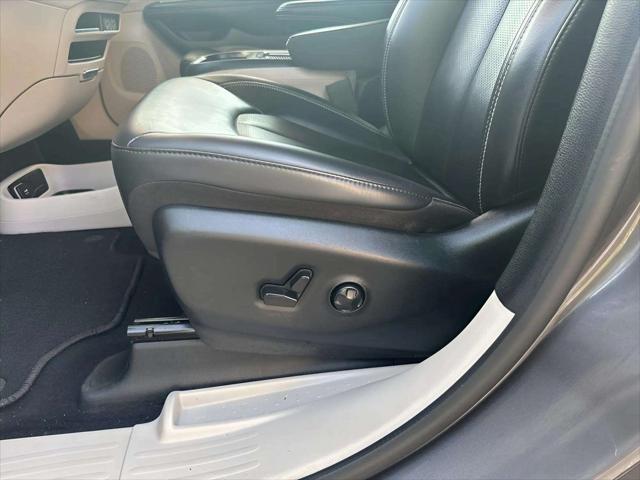 used 2023 Chrysler Pacifica car, priced at $23,992