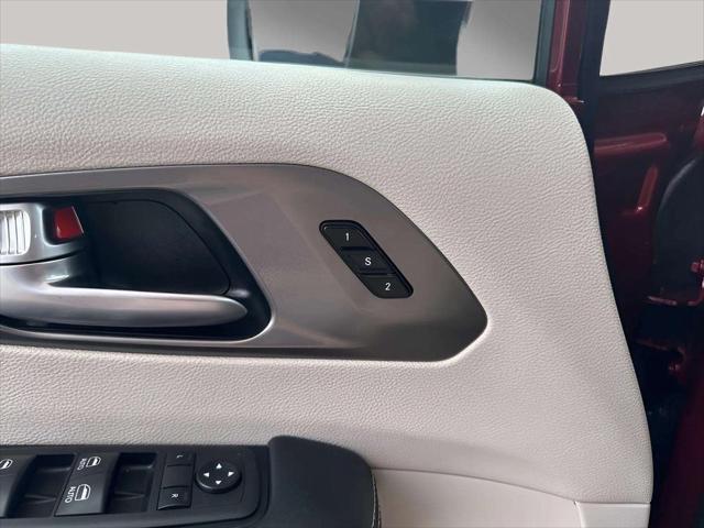 used 2023 Chrysler Pacifica car, priced at $24,492