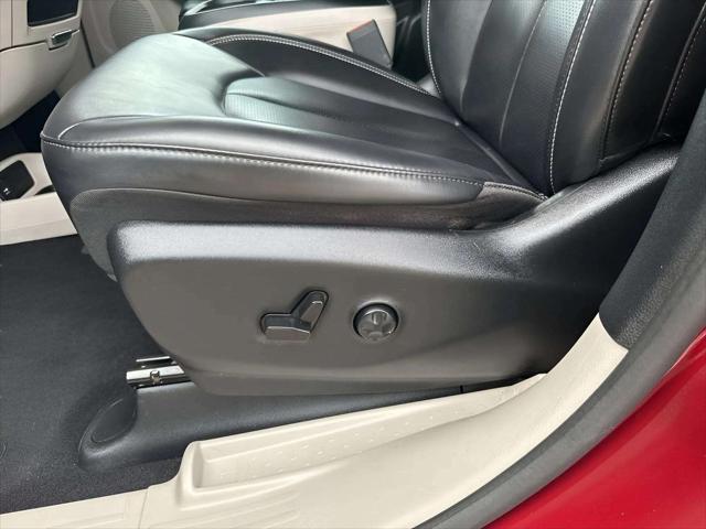 used 2023 Chrysler Pacifica car, priced at $24,492