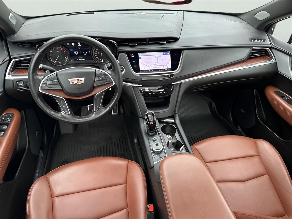 used 2023 Cadillac XT5 car, priced at $41,672