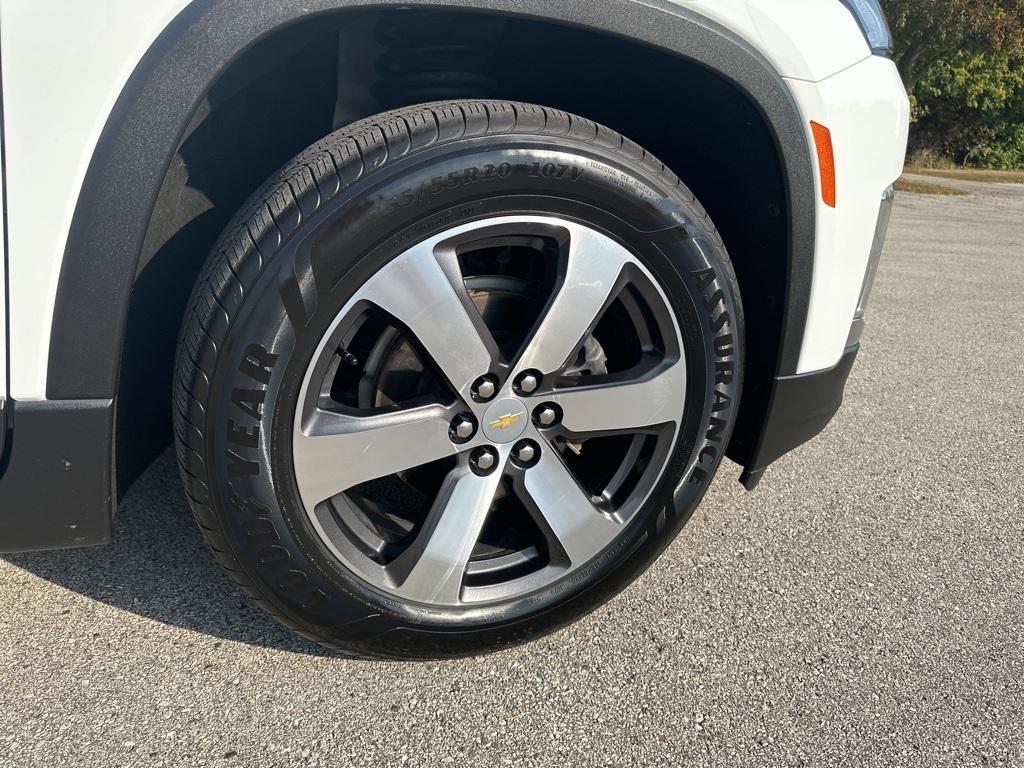 used 2023 Chevrolet Traverse car, priced at $34,992