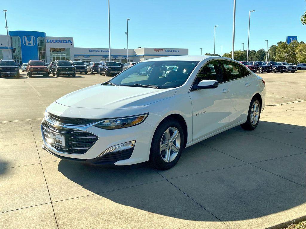 used 2024 Chevrolet Malibu car, priced at $20,091