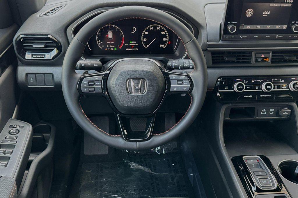 new 2025 Honda Pilot car, priced at $41,695