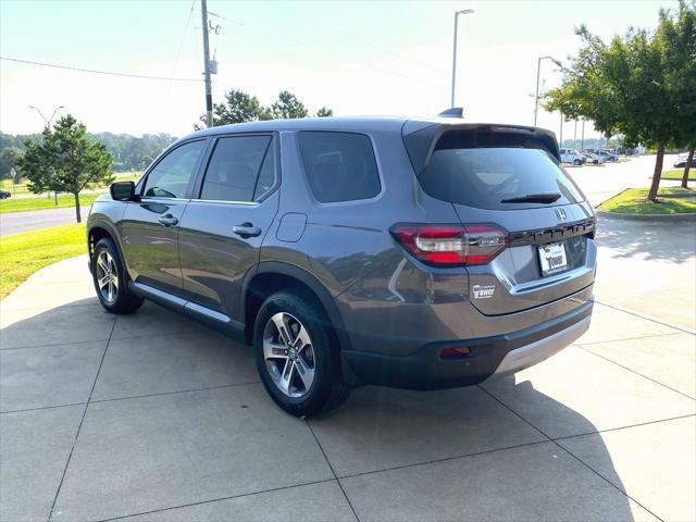 new 2025 Honda Pilot car, priced at $46,695