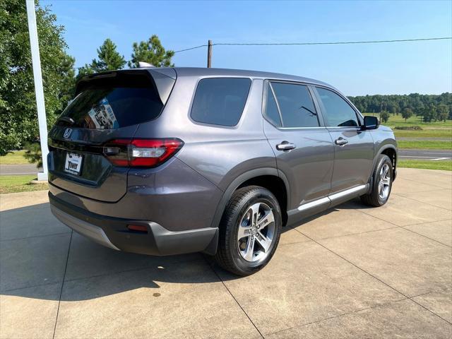 new 2025 Honda Pilot car, priced at $46,695