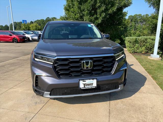 new 2025 Honda Pilot car, priced at $46,695