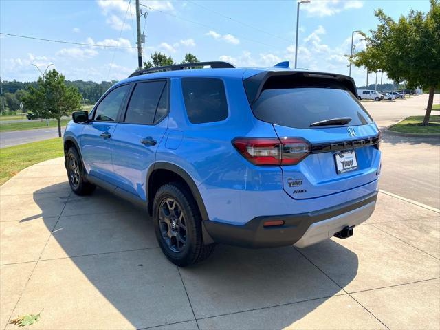 new 2025 Honda Pilot car, priced at $50,950