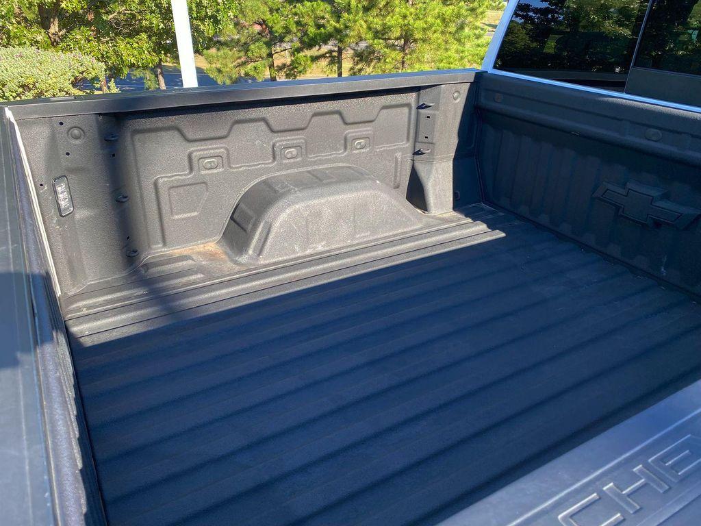 used 2025 Chevrolet Silverado 1500 car, priced at $43,888