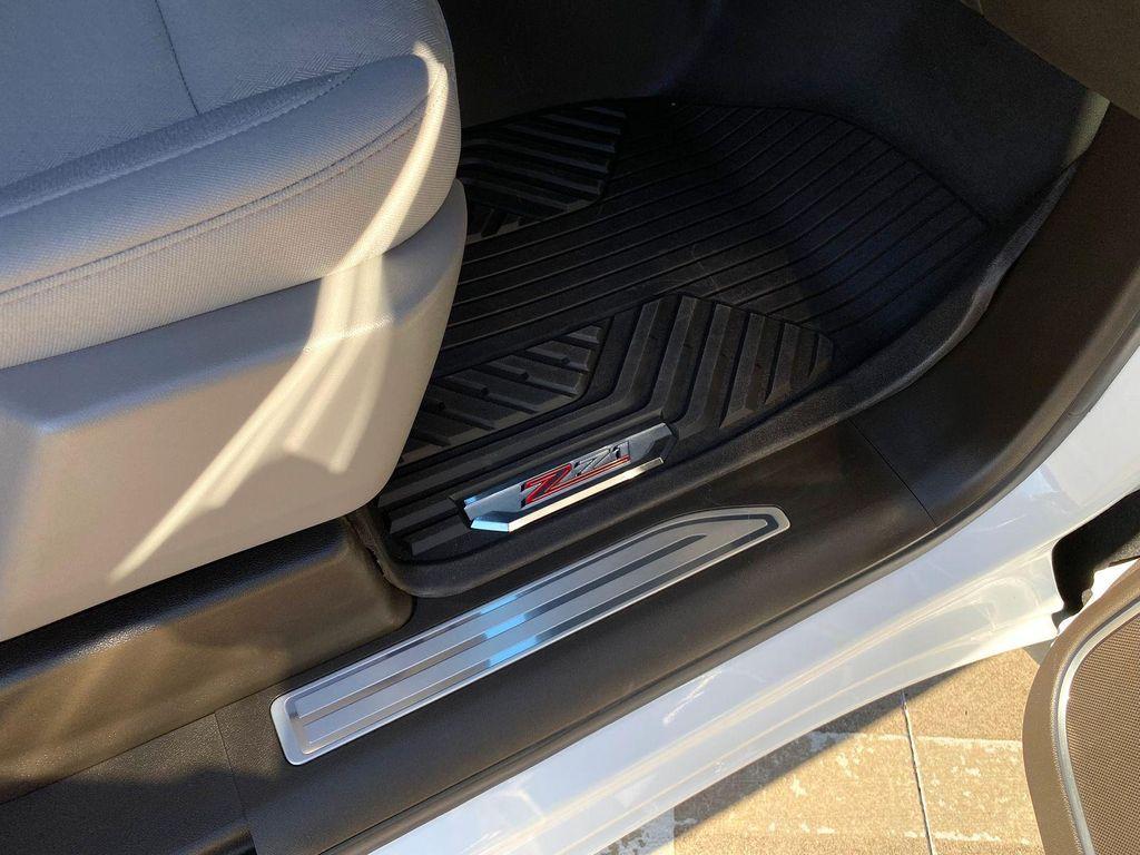 used 2025 Chevrolet Silverado 1500 car, priced at $43,888