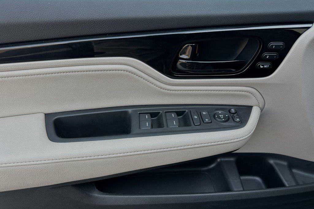new 2025 Honda Odyssey car, priced at $53,630