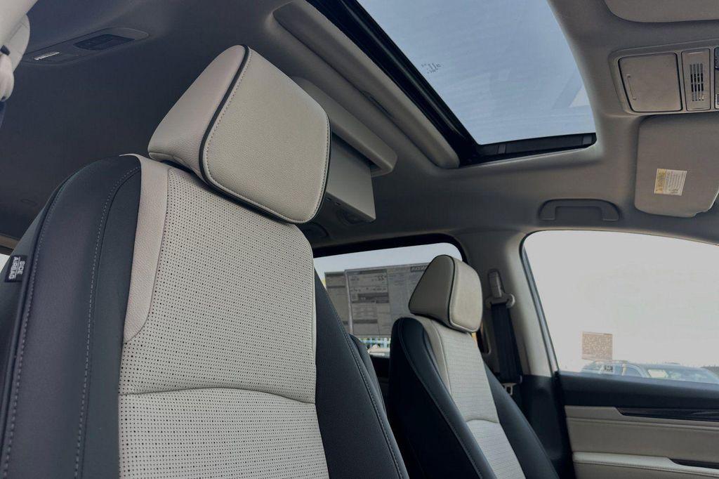 new 2025 Honda Odyssey car, priced at $53,630