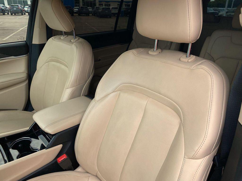used 2021 Jeep Grand Cherokee L car, priced at $27,894