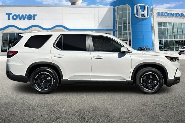 new 2025 Honda Pilot car, priced at $47,550