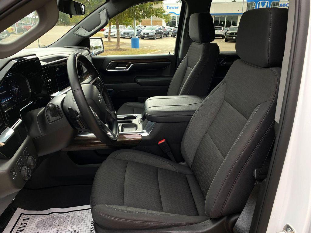 used 2024 Chevrolet Silverado 1500 car, priced at $49,922