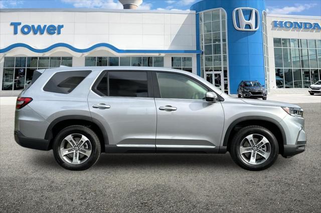 new 2025 Honda Pilot car, priced at $45,680