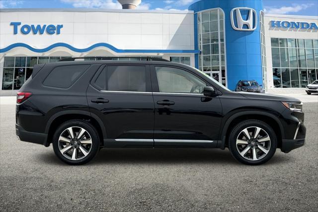 new 2025 Honda Pilot car, priced at $54,992