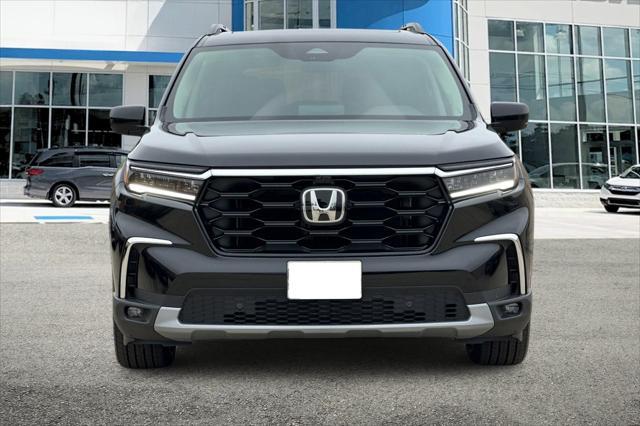 new 2025 Honda Pilot car, priced at $54,992