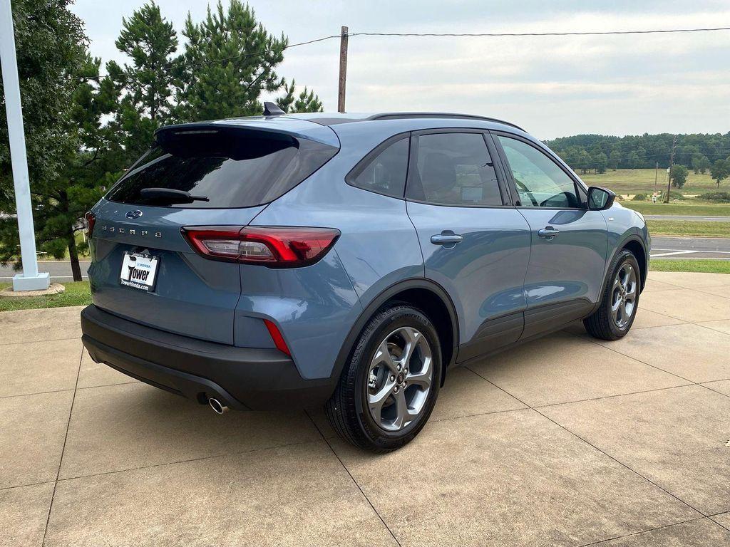 used 2025 Ford Escape car, priced at $25,910