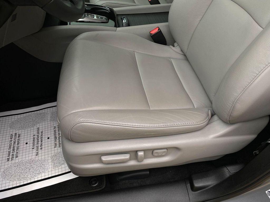 used 2022 Honda Pilot car, priced at $39,950