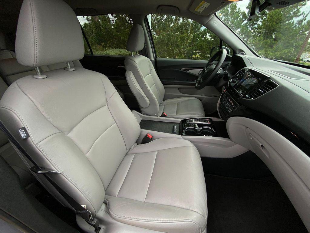 used 2022 Honda Pilot car, priced at $39,950