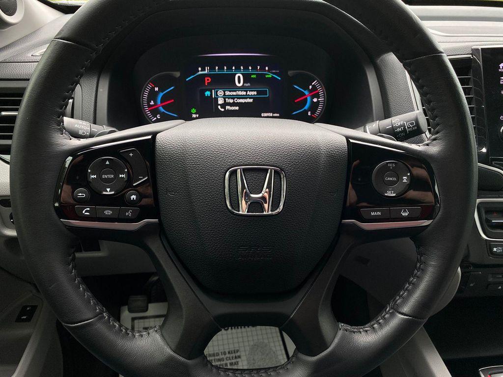 used 2022 Honda Pilot car, priced at $39,950